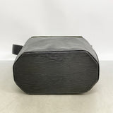 【6hb0112】ルイヴィトン ショルダーバッグ エピ サックソウ M80161 ノワール【中古】レディース