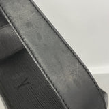 【6hb0112】ルイヴィトン ショルダーバッグ エピ サックソウ M80161 ノワール【中古】レディース