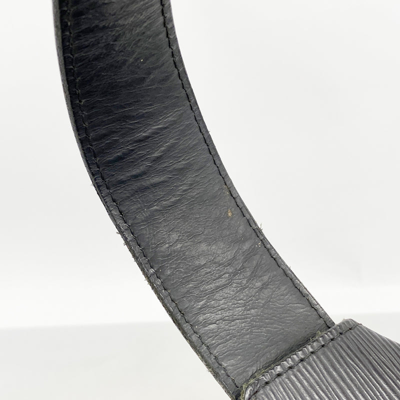 【6hb0112】ルイヴィトン ショルダーバッグ エピ サックソウ M80161 ノワール【中古】レディース