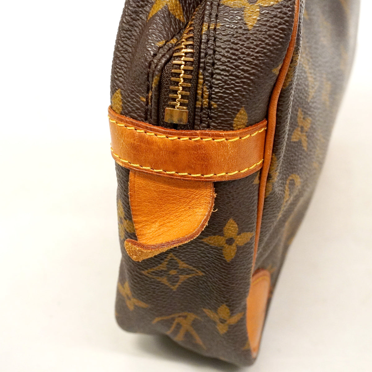 【6hb0121】ルイヴィトン クラッチバッグ モノグラム コンピエーニュ28 M51845 ブラウン【中古】メンズ