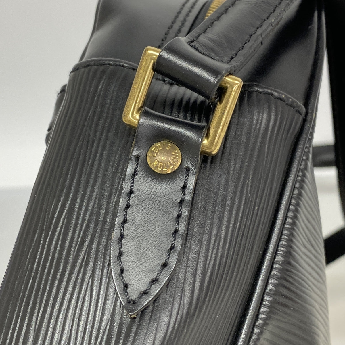 【6hb0150】ルイヴィトン ショルダーバッグ エピ トロカデロ27 M52302 ノワール【中古】レディース