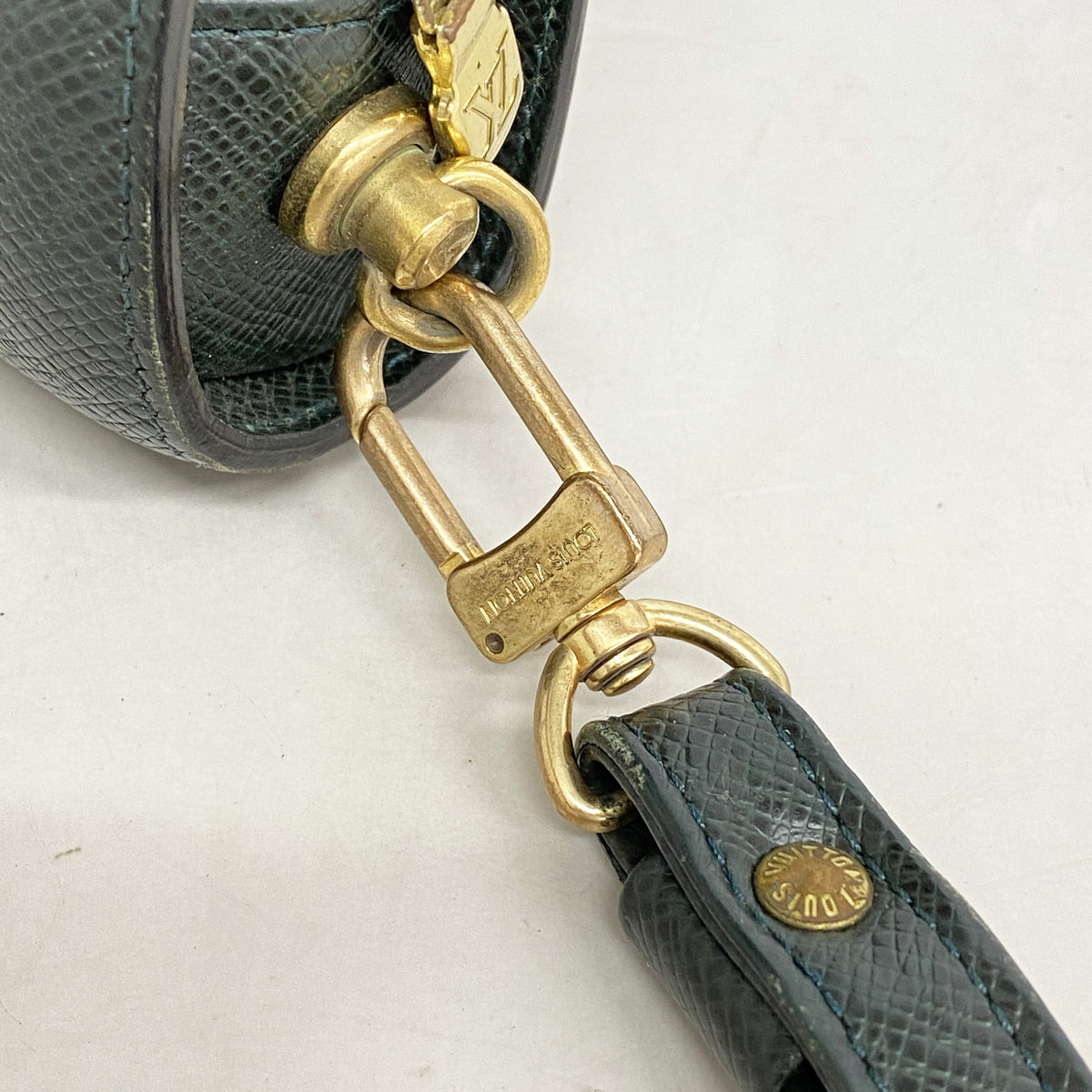 【6hb0153】ルイヴィトン クラッチバッグ タイガ バイカル M30184 エピセア【中古】メンズ
