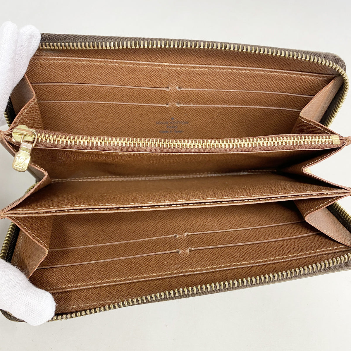【6hb0154】ルイヴィトン 長財布 モノグラム ジッピーウォレット M42616 ブラウン【中古】メンズ レディース ユニセックス