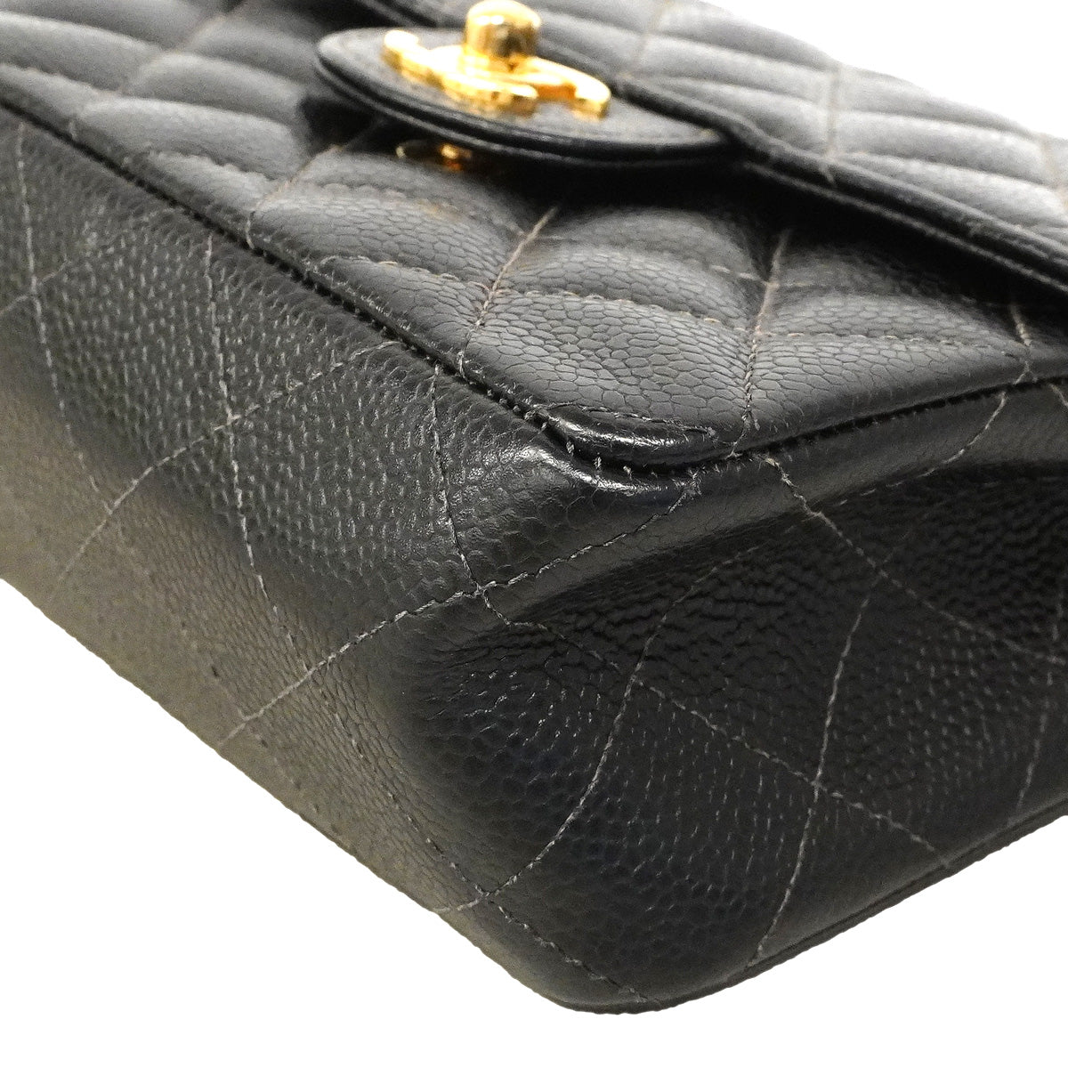 【6hb0159】シャネル ショルダーバッグ ミニマトラッセ チェーンショルダー キャビアスキン ブラック ゴールド金具【中古】レディース