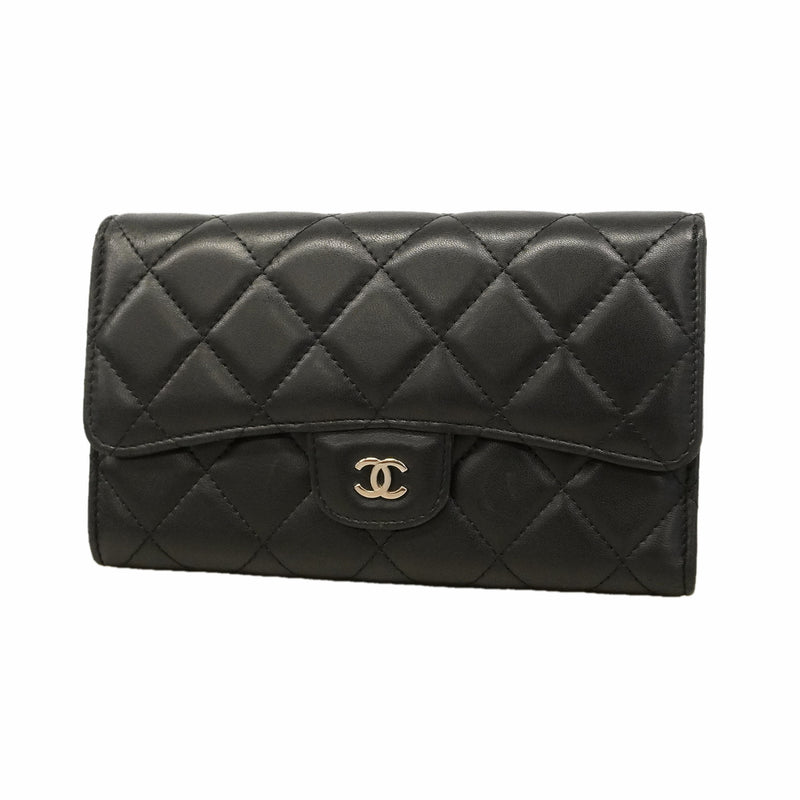 【6hb0199】シャネル 三つ折り長財布 マトラッセ ラムスキン ブラック シルバー金具【中古】レディース