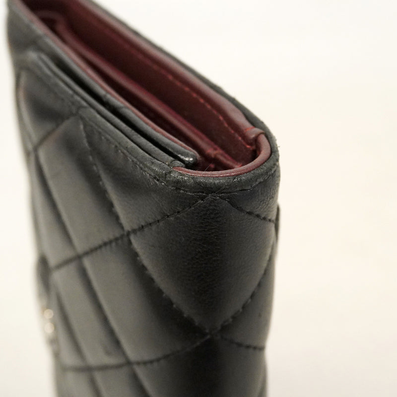 【6hb0199】シャネル 三つ折り長財布 マトラッセ ラムスキン ブラック シルバー金具【中古】レディース