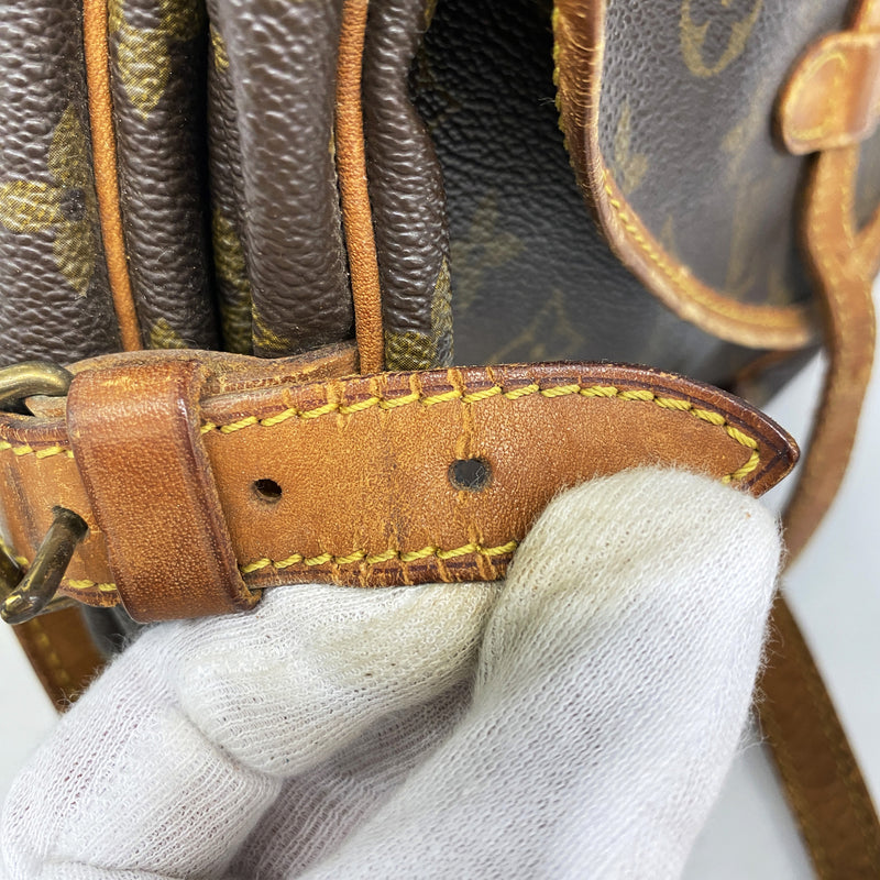【6hb0209】ルイヴィトン ショルダーバッグ モノグラム ソミュール30 M42256 ブラウン【中古】レディース