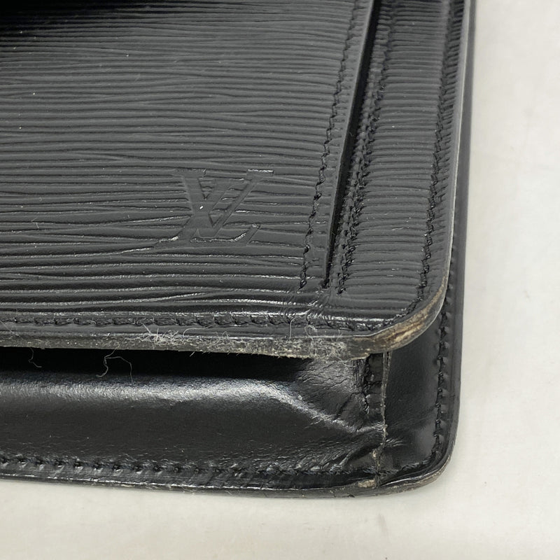 【6hb0278】ルイヴィトン クラッチバッグ エピ ポシェットセリエドラゴンヌ M52612 ノワール【中古】メンズ