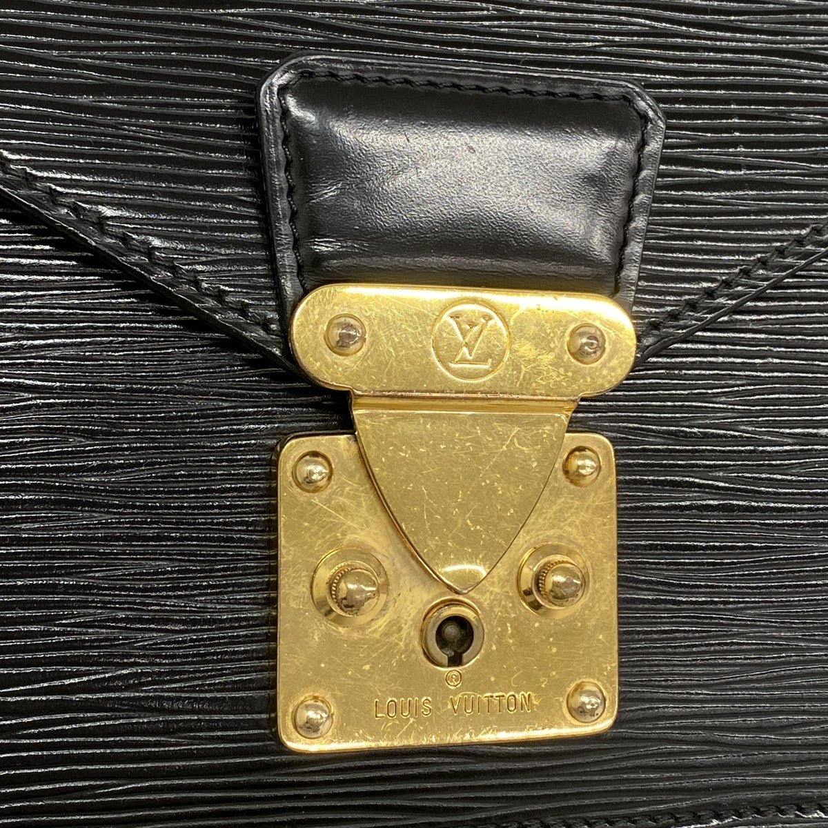 【6hb0278】ルイヴィトン クラッチバッグ エピ ポシェットセリエドラゴンヌ M52612 ノワール【中古】メンズ