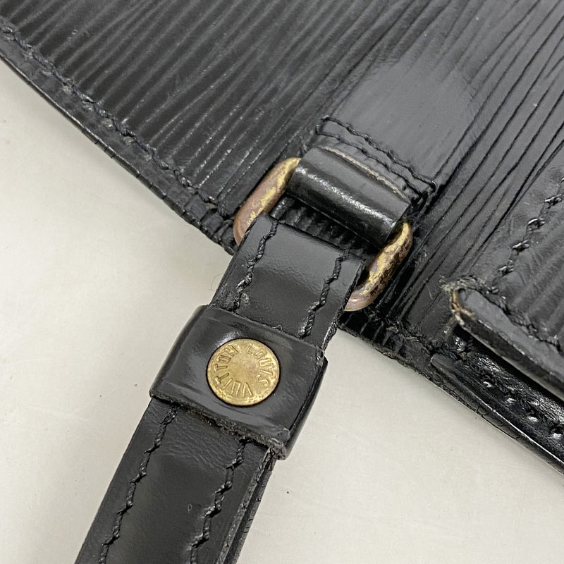 【6hb0278】ルイヴィトン クラッチバッグ エピ ポシェットセリエドラゴンヌ M52612 ノワール【中古】メンズ