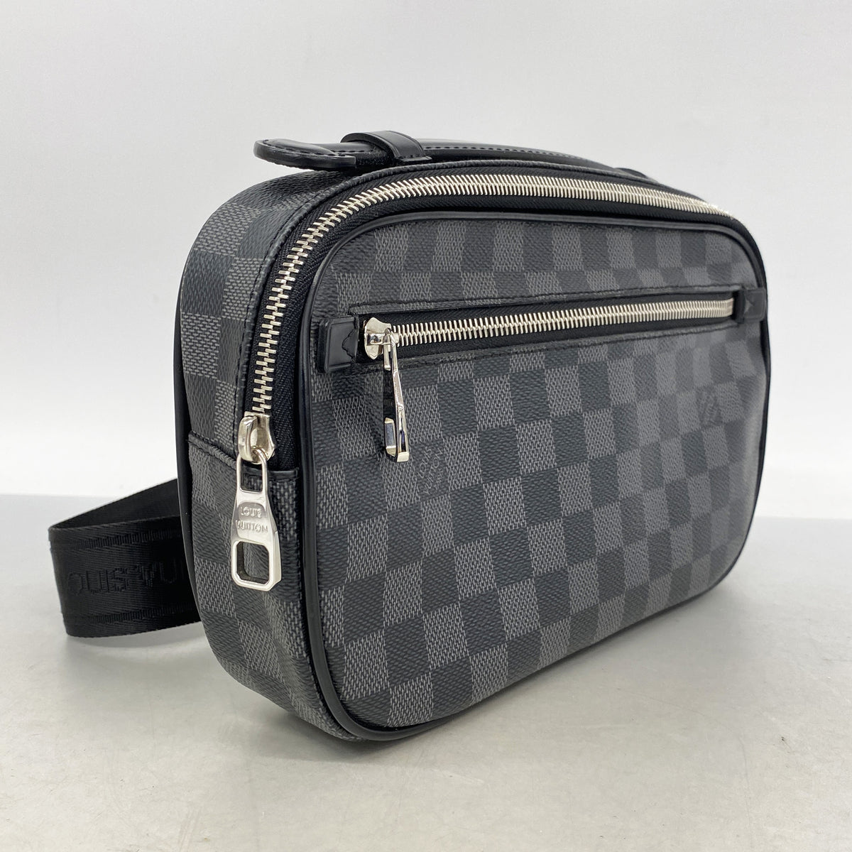 【6hb0288】ルイヴィトン ボディバッグ ダミエ・グラフィット アンブレール N41289 ブラック【中古】メンズ