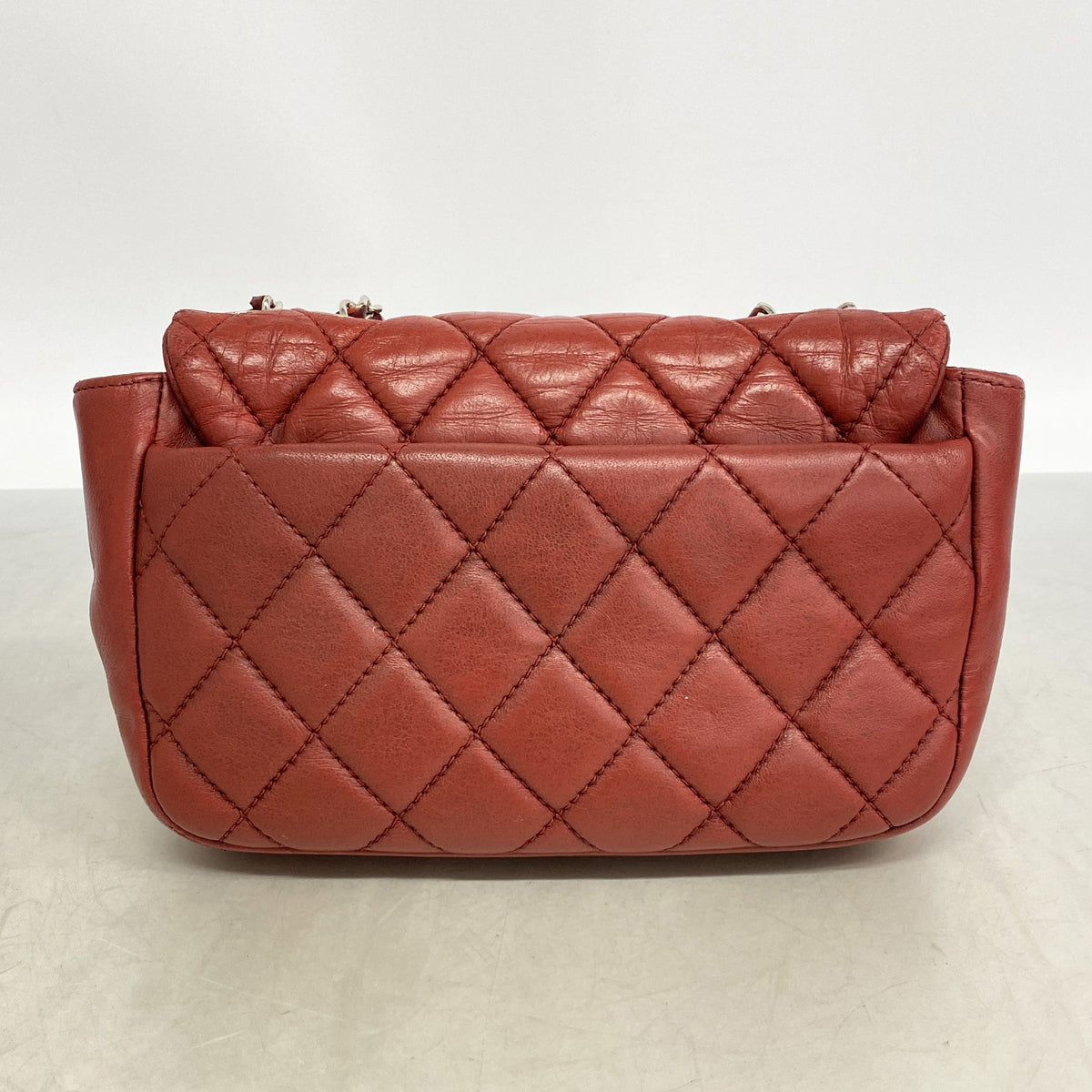 【6hb0301】シャネル ショルダーバッグ ミニマトラッセ Wチェーン ラムスキン レッド シルバー金具【中古】レディース