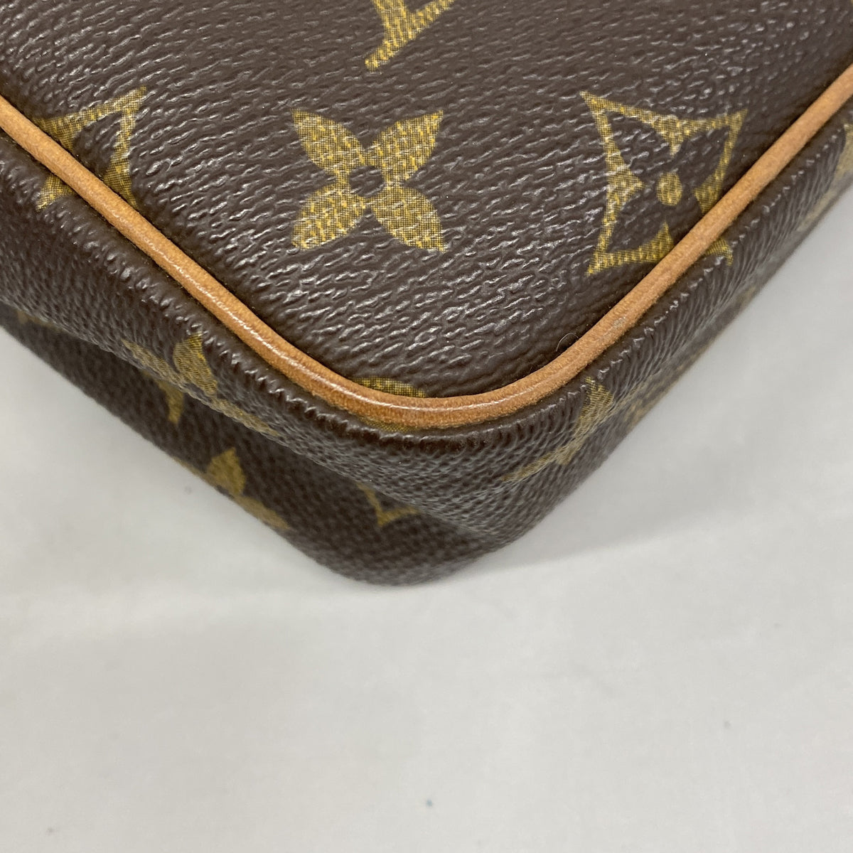 【6hb0315】ルイヴィトン クラッチバッグ モノグラム コンピエーニュ23 M51847 ブラウン【中古】メンズ レディース ユニセックス