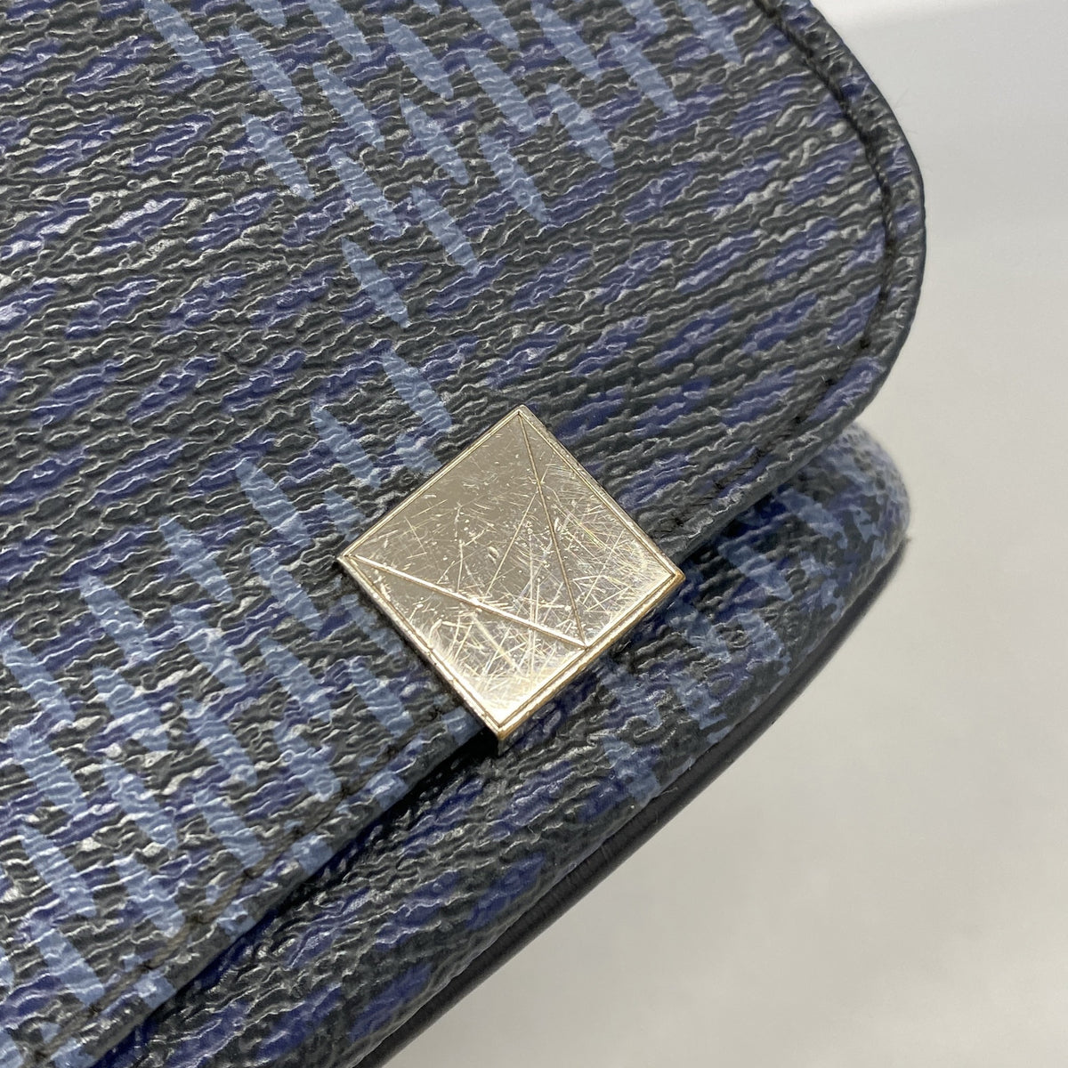 【6hb0317】ルイヴィトン ショルダーバッグ ダミエラティテュード ディストリクトMM M N44004 ネイビー【中古】メンズ