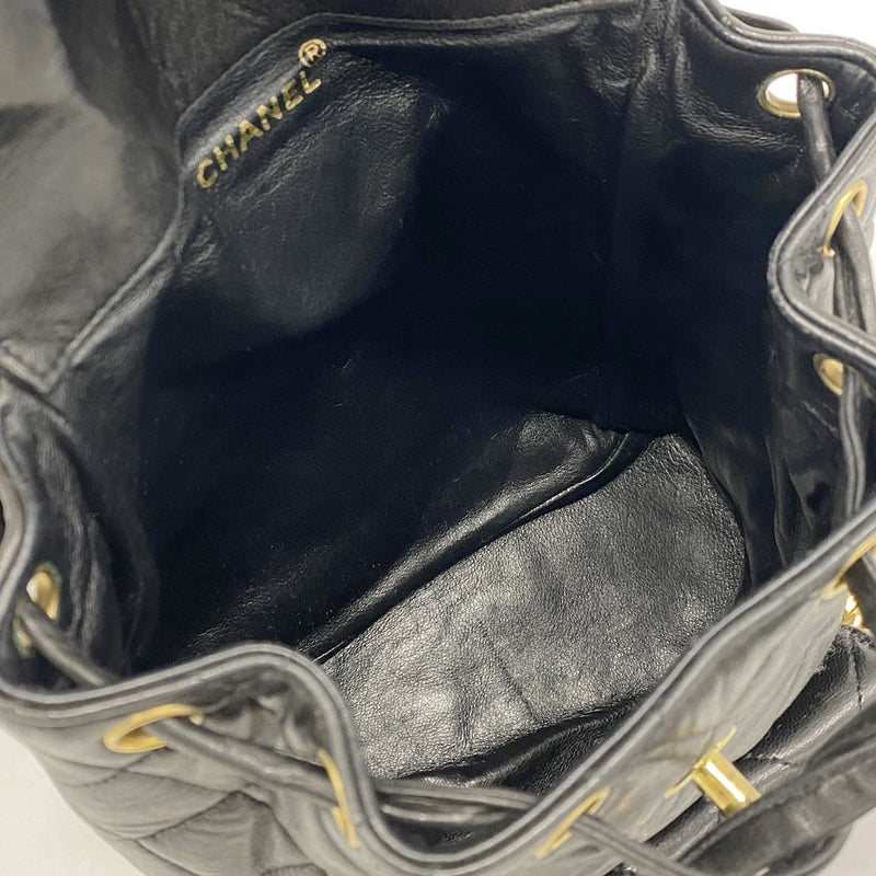 【6hb0349-k】シャネル リュック・デイパック マトラッセ ラムスキン ブラック ゴールド金具【中古】レディース
