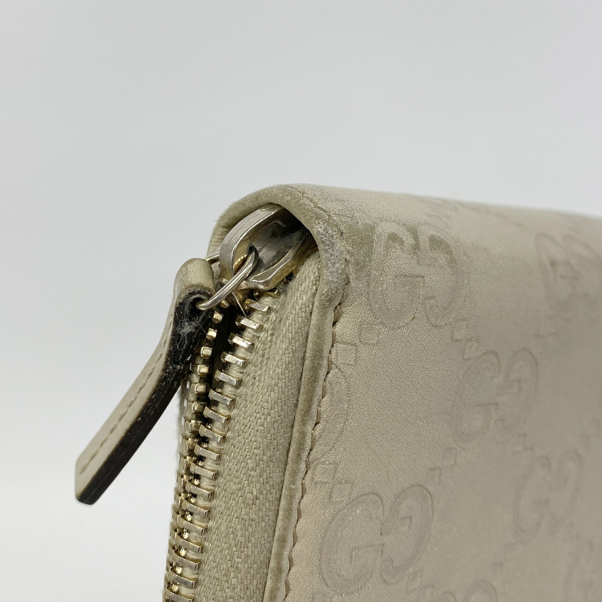 【6hb0367-k】グッチ 長財布 グッチシマ 112724 レザー ベージュ ゴールド金具【中古】レディース