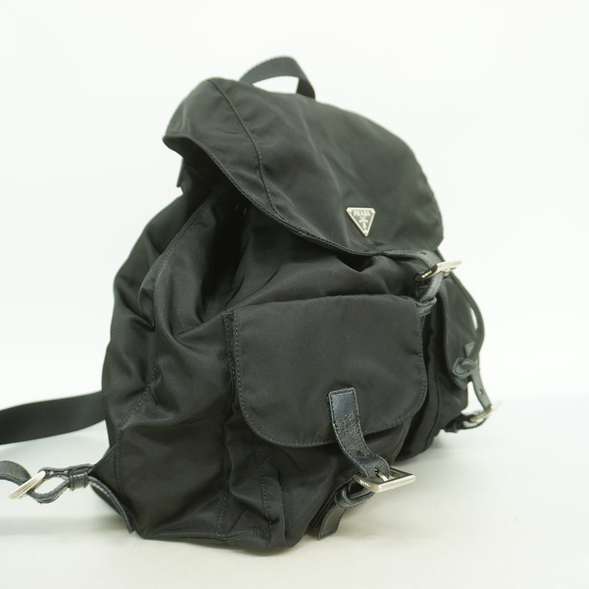 【6hb0379-k】プラダ リュック・デイパック ナイロン ブラック シルバー金具【中古】メンズ レディース ユニセックス