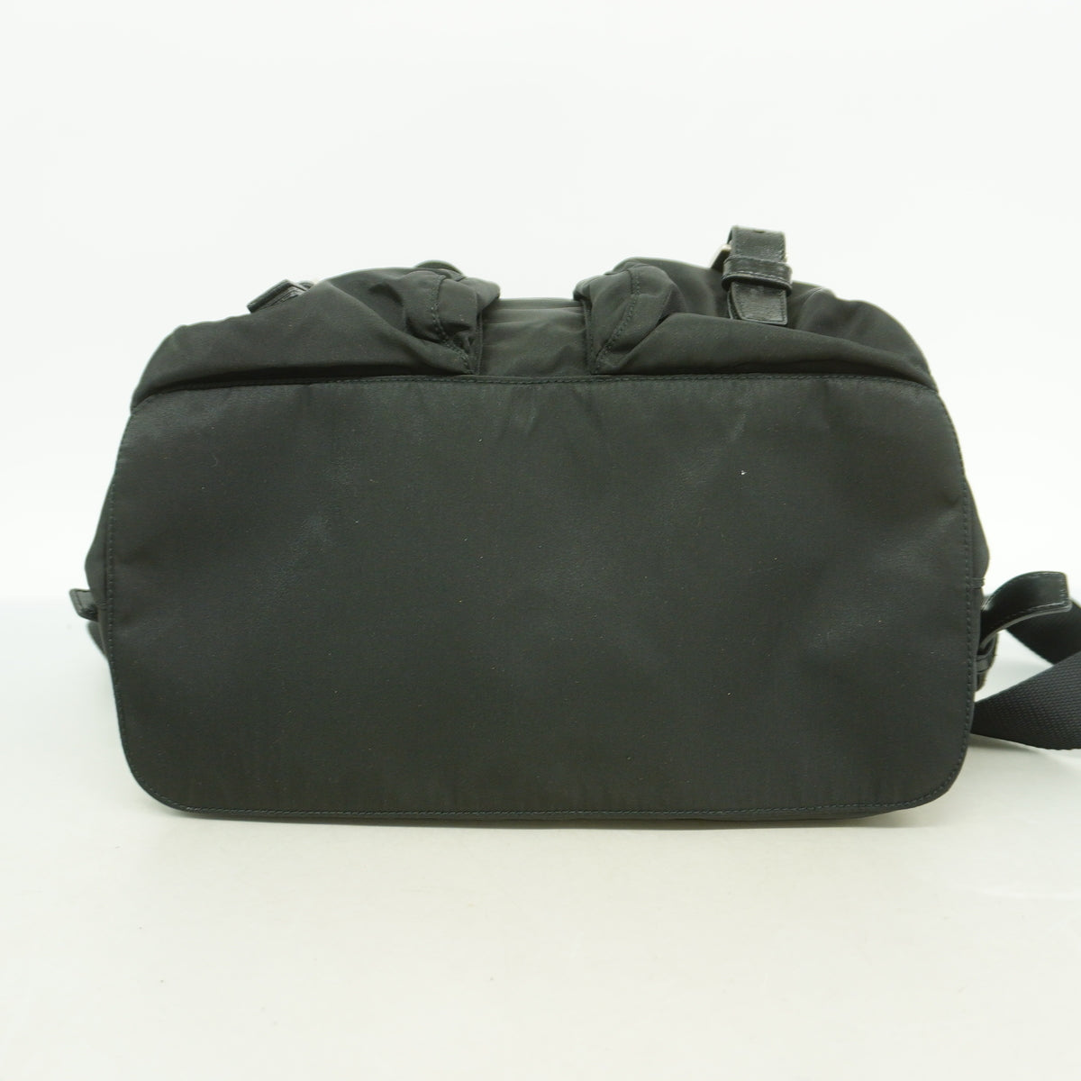 【6hb0379-k】プラダ リュック・デイパック ナイロン ブラック シルバー金具【中古】メンズ レディース ユニセックス