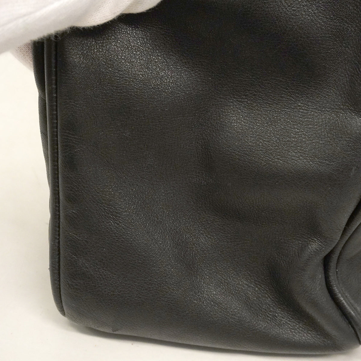 【6hb0399-k】シャネル トートバッグ カメリア レザー ブラック ゴールド金具【中古】レディース