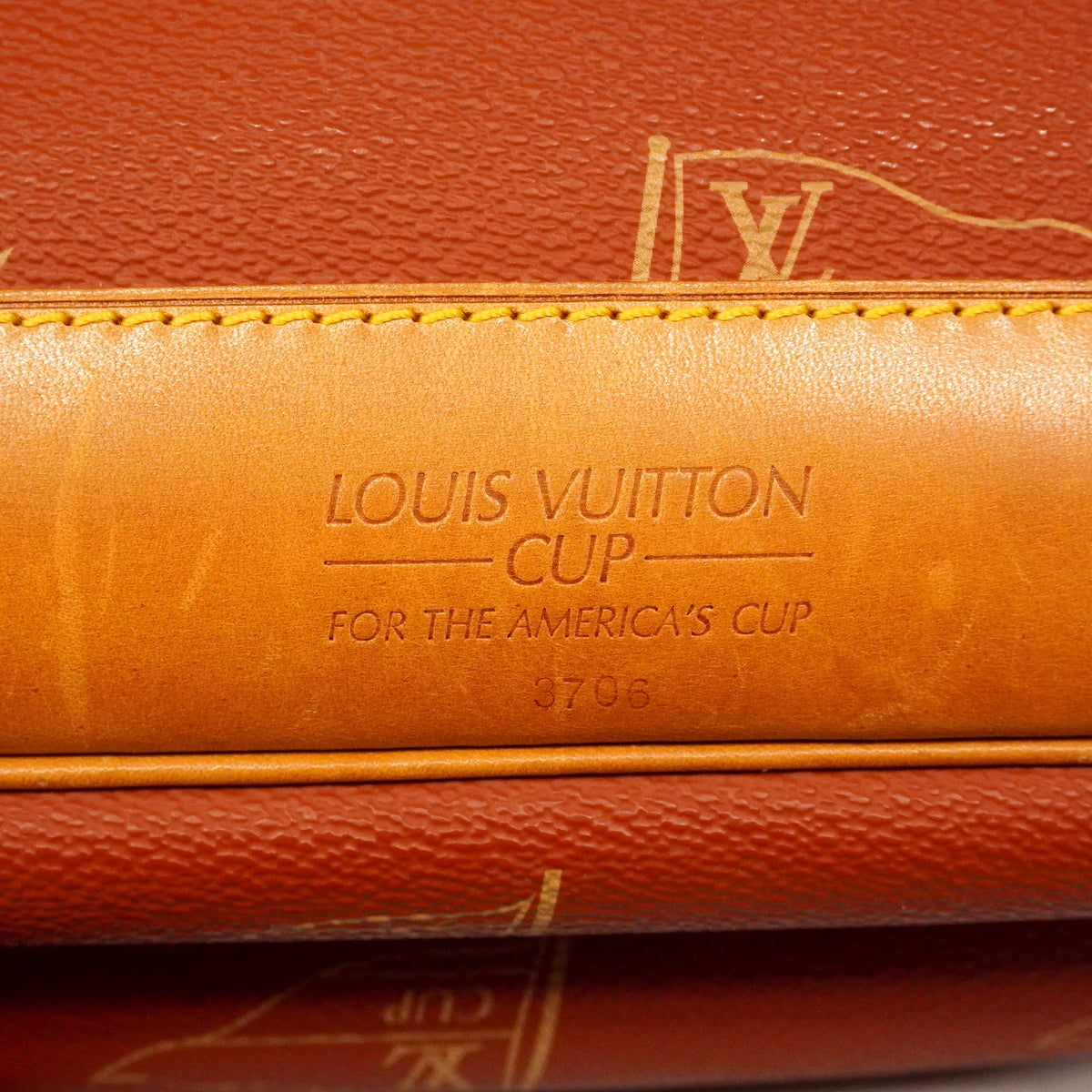 【6hb0401-k】ルイヴィトン ショルダーバッグ LVカップ カルヴィ M80028 アボガニー【中古】メンズ レディース ユニセックス