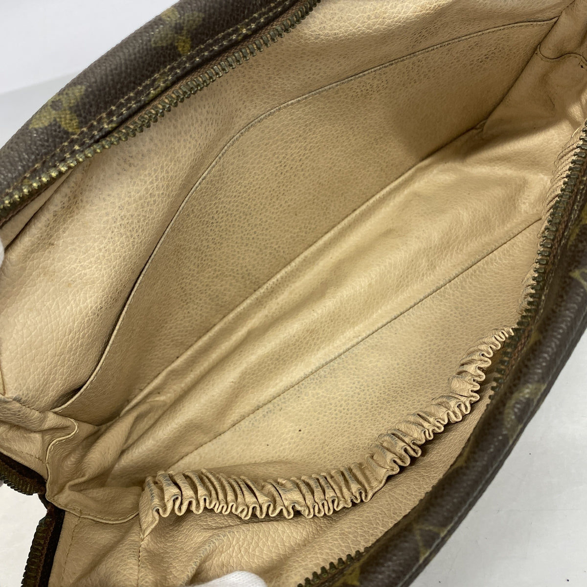【6hb0503】ルイヴィトン ポーチ モノグラム トゥルーストワレット28 M47522 ブラウン【中古】レディース