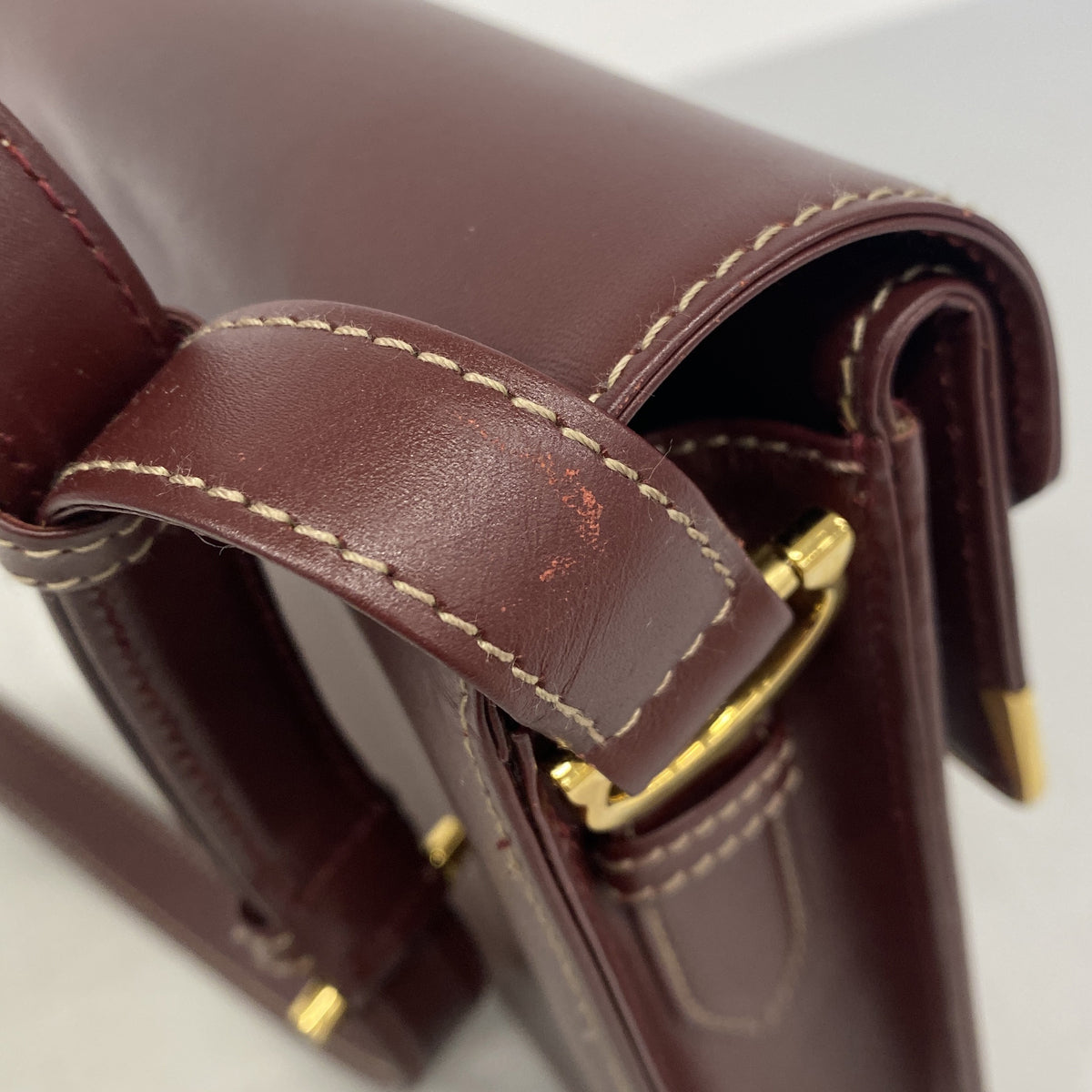 【6hb0515】カルティエ ショルダーバッグ マスト レザー ボルドー ゴールド金具【中古】レディース