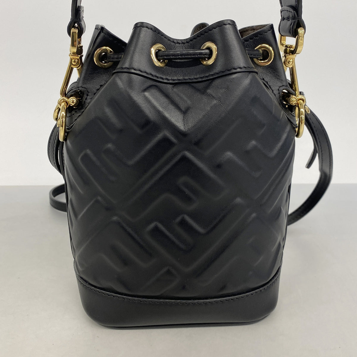 【6hb0524】フェンディ ハンドバッグ モントレゾール レザー ブラック ゴールド金具 2wayバッグ【中古】レディース
