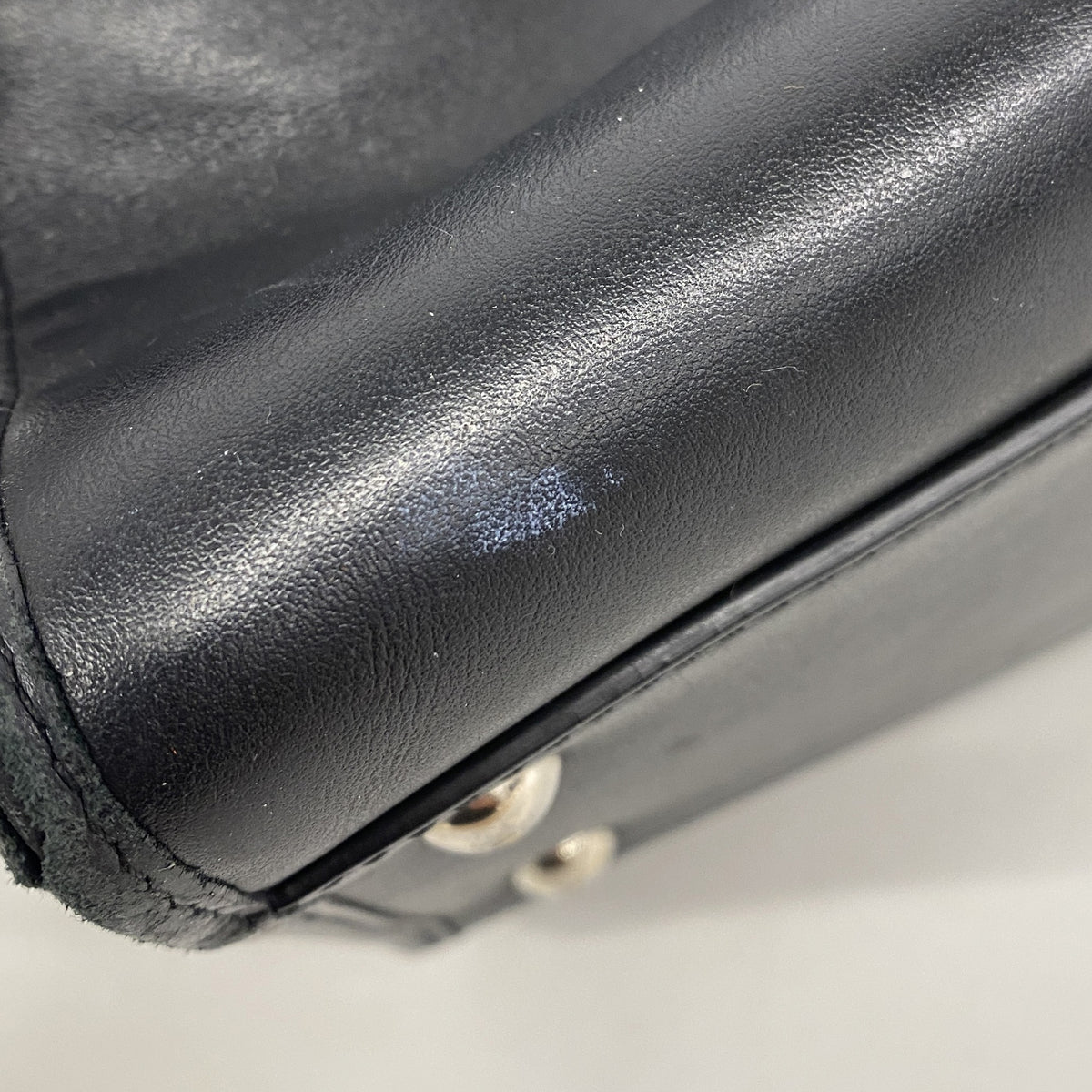 【6hb0527】フェンディ ハンドバッグ レザー ブラック ゴールド/シルバー金具【中古】レディース