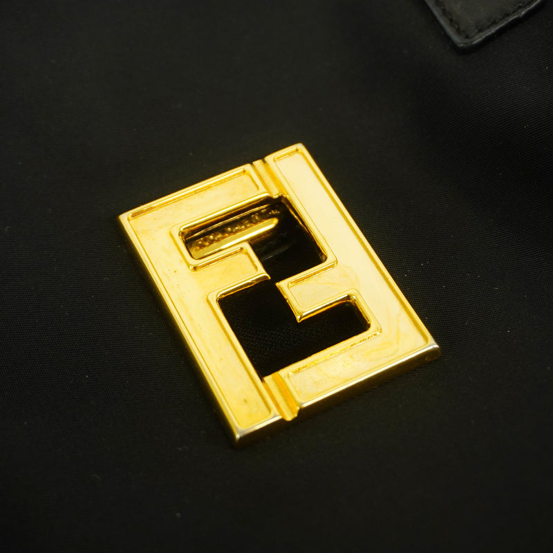 【6hb0537】フェンディ ハンドバッグ ナイロン ブラック ゴールド金具 2wayバッグ【中古】レディース