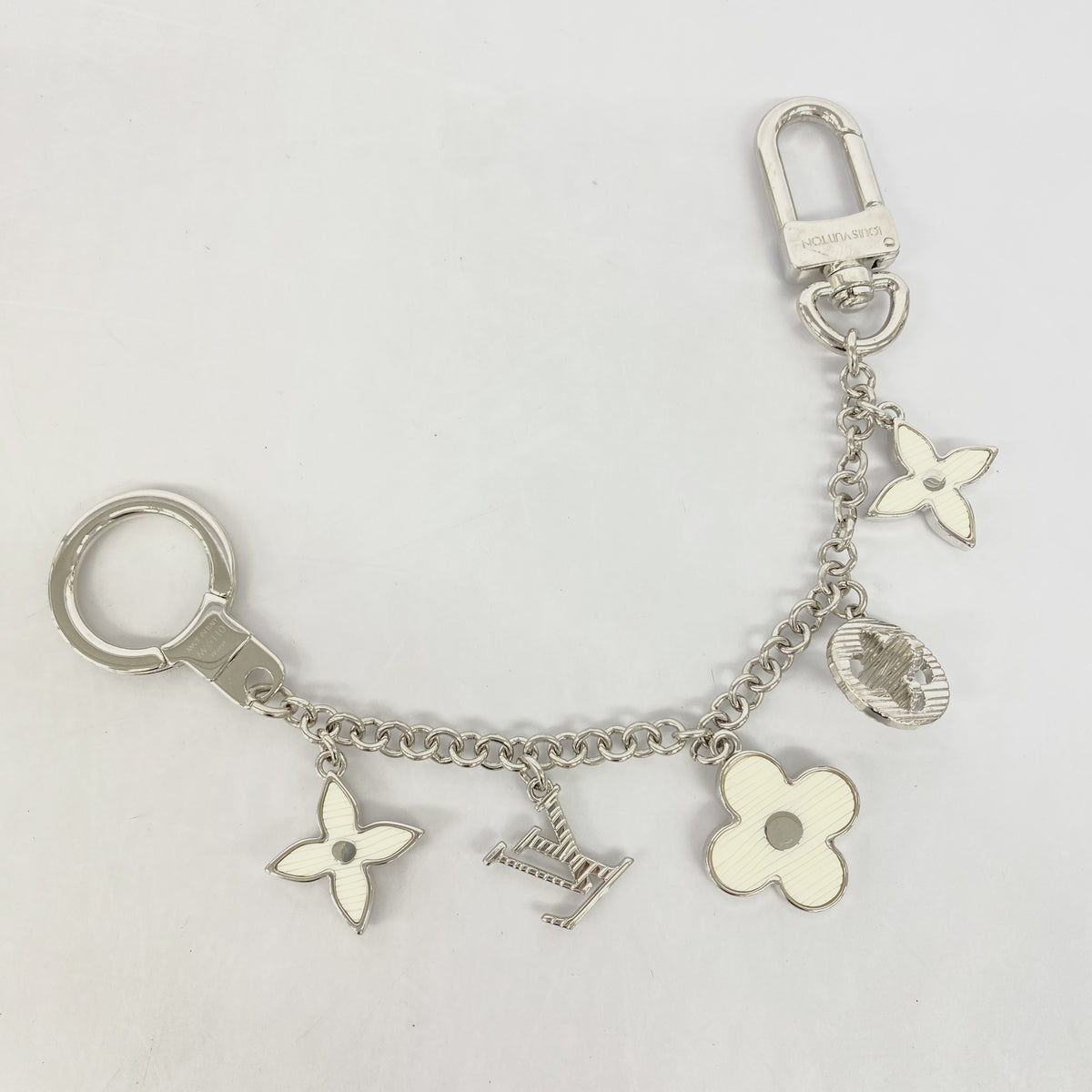 【6hb0569】ルイヴィトン キーホルダー・チャーム エピ ビジューサックシェンヌフルールドゥ M65110 イヴォワール【中古】レディース