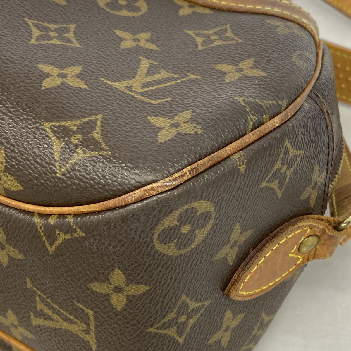 【6hb0573】ルイヴィトン ショルダーバッグ モノグラム ブロワ M51221 ブラウン【中古】レディース