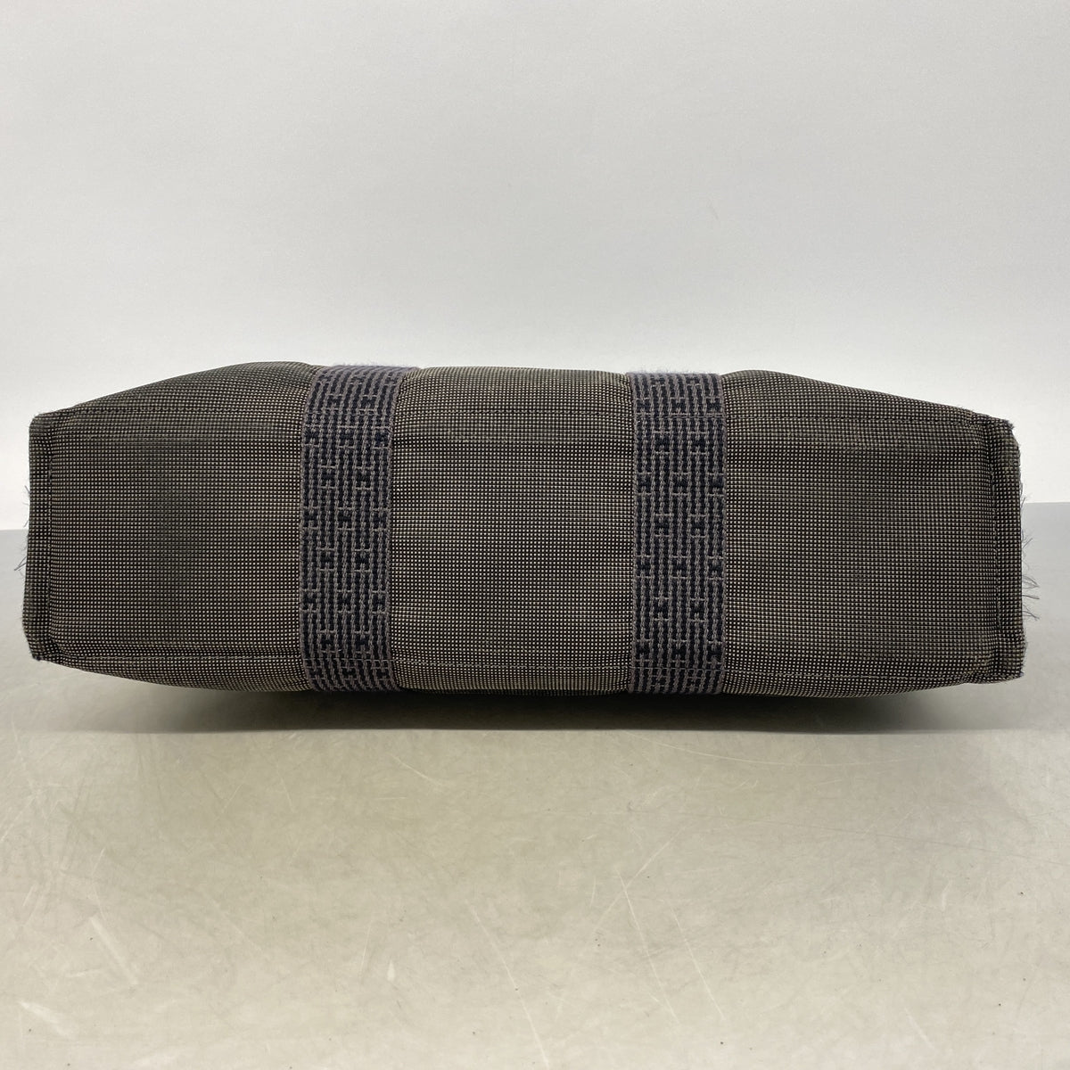 【6hb0603】エルメス トートバッグ エールラインMM ナイロン グレー シルバー金具【中古】メンズ レディース ユニセックス