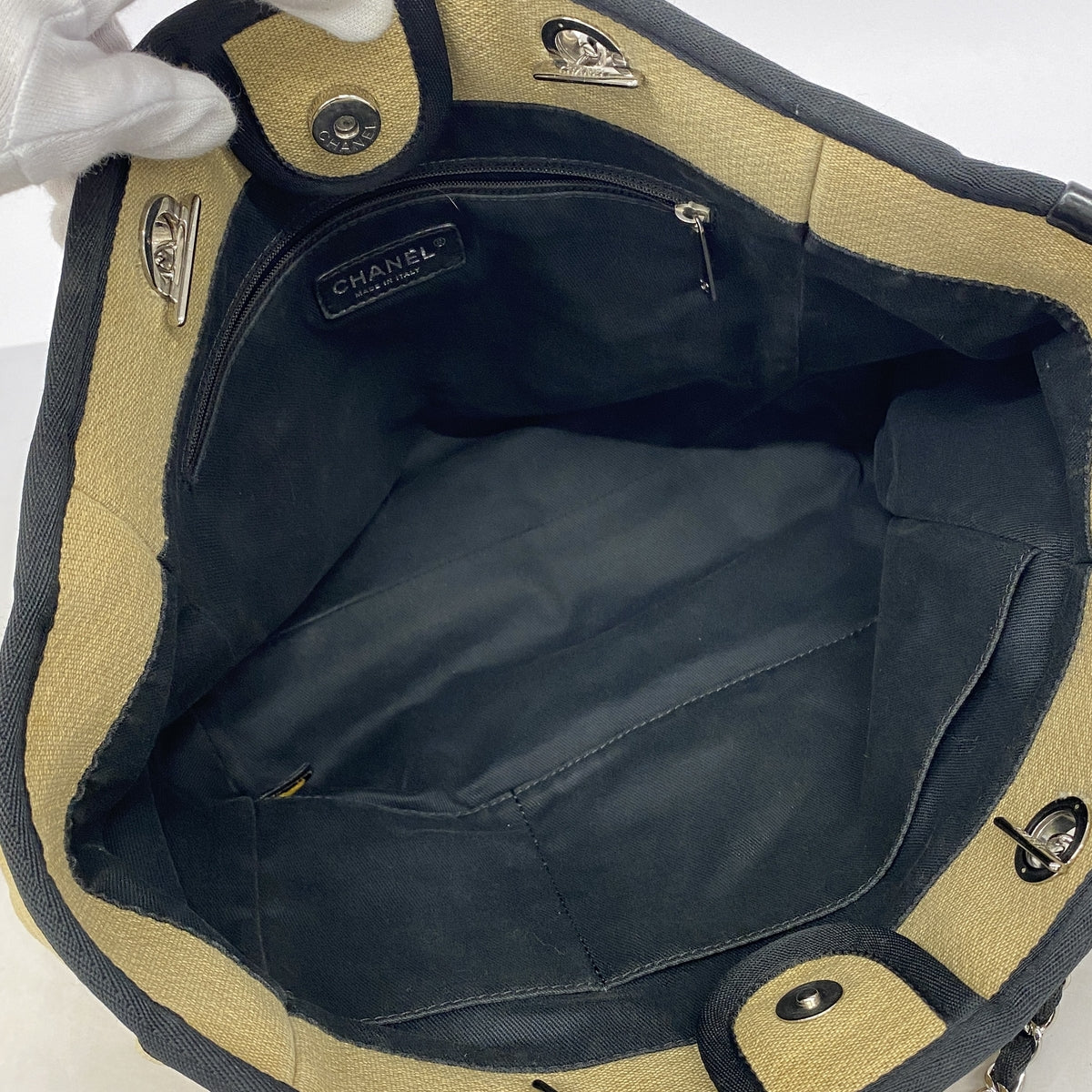 【6hb0605】シャネル チェーントート ドーヴィル キャンバス ベージュ ブラック シルバー金具【中古】レディース