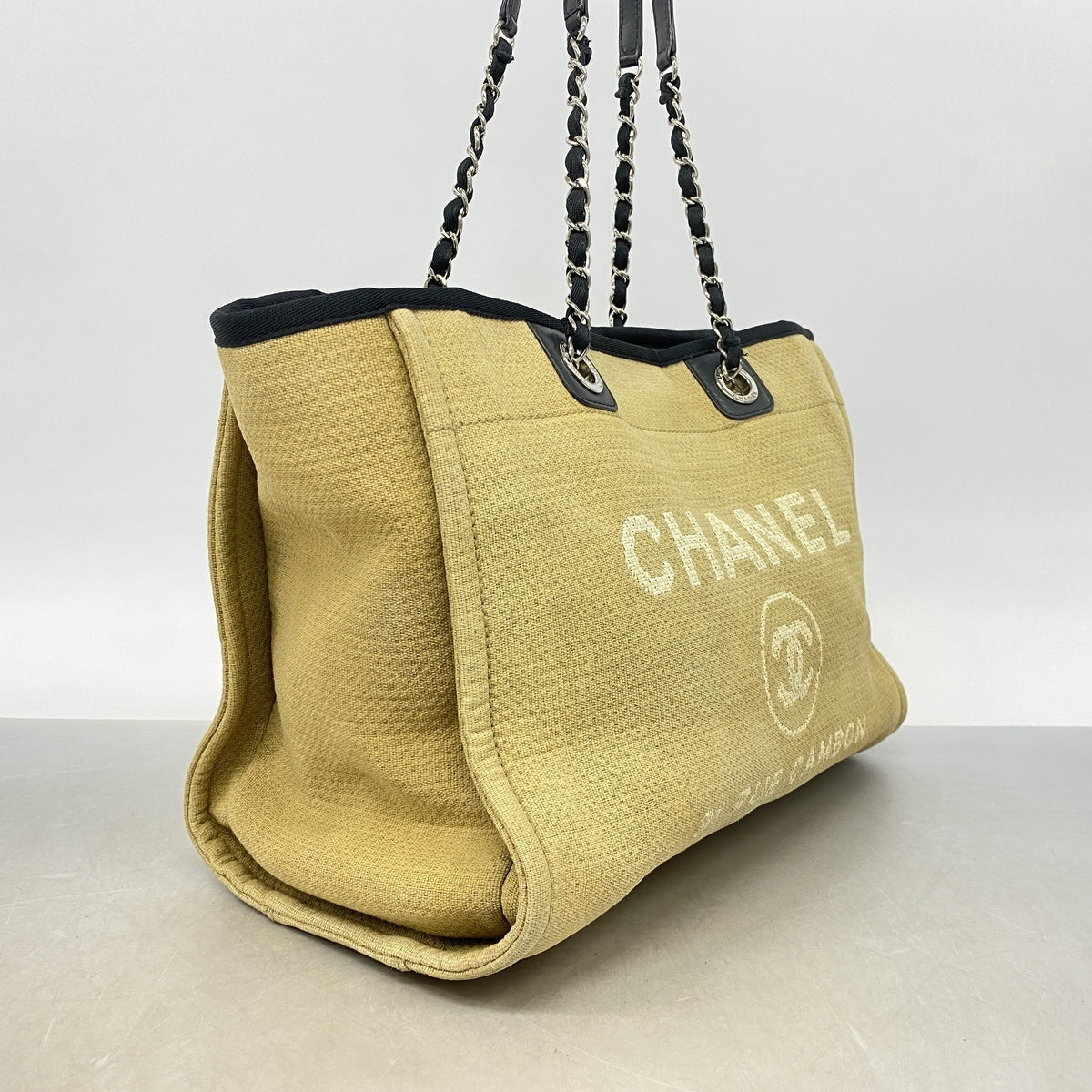 【6hb0605】シャネル チェーントート ドーヴィル キャンバス ベージュ ブラック シルバー金具【中古】レディース