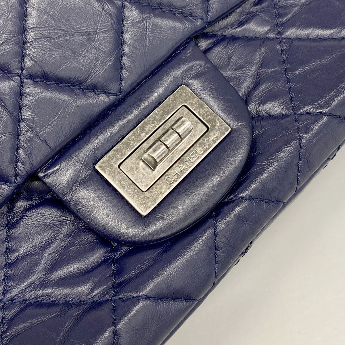 【6hb0644-k】シャネル ショルダーバッグ 2.55/マトラッセ Wフラップ Wチェーン レザー ブルー シルバー金具【中古】レディース