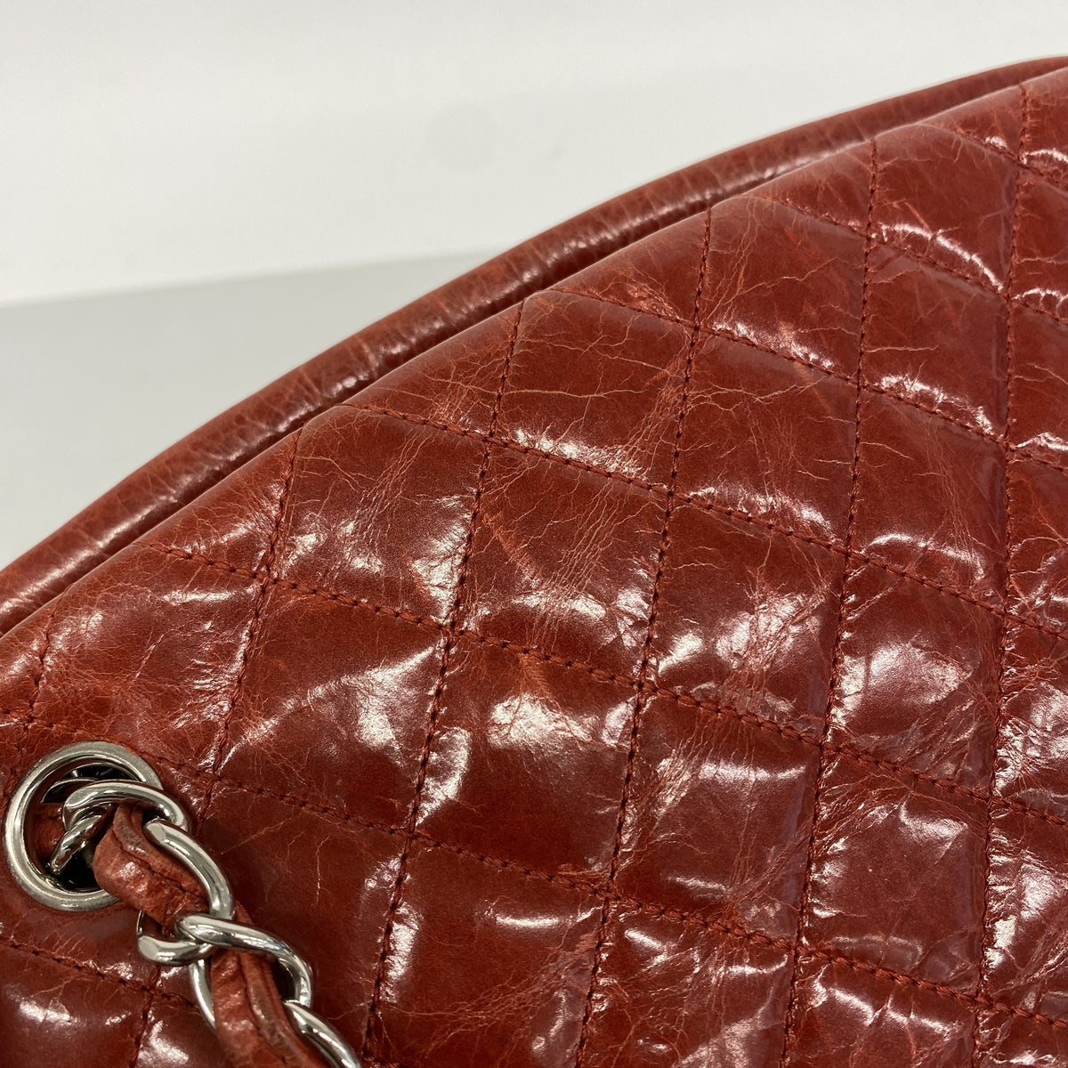 【6hb0645-k】シャネル ショルダーバッグ マトラッセ チェーンショルダー レザー レッド シルバー金具【中古】レディース