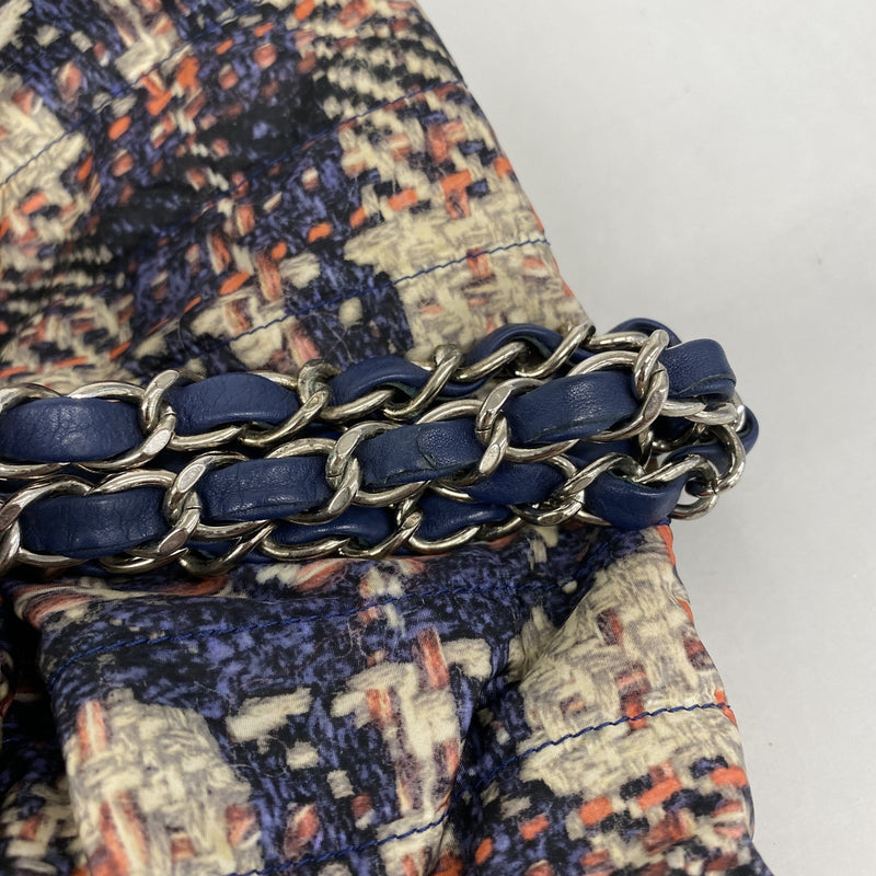 【6hb0646-k】シャネル ショルダーバッグ Wチェーン ナイロン ネイビー ベージュ ピンク シルバー金具【中古】レディース