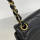 【6hb0647-k】シャネル ショルダーバッグ Wチェーン 波ステッチ ラムスキン ブラック ゴールド金具【中古】レディース