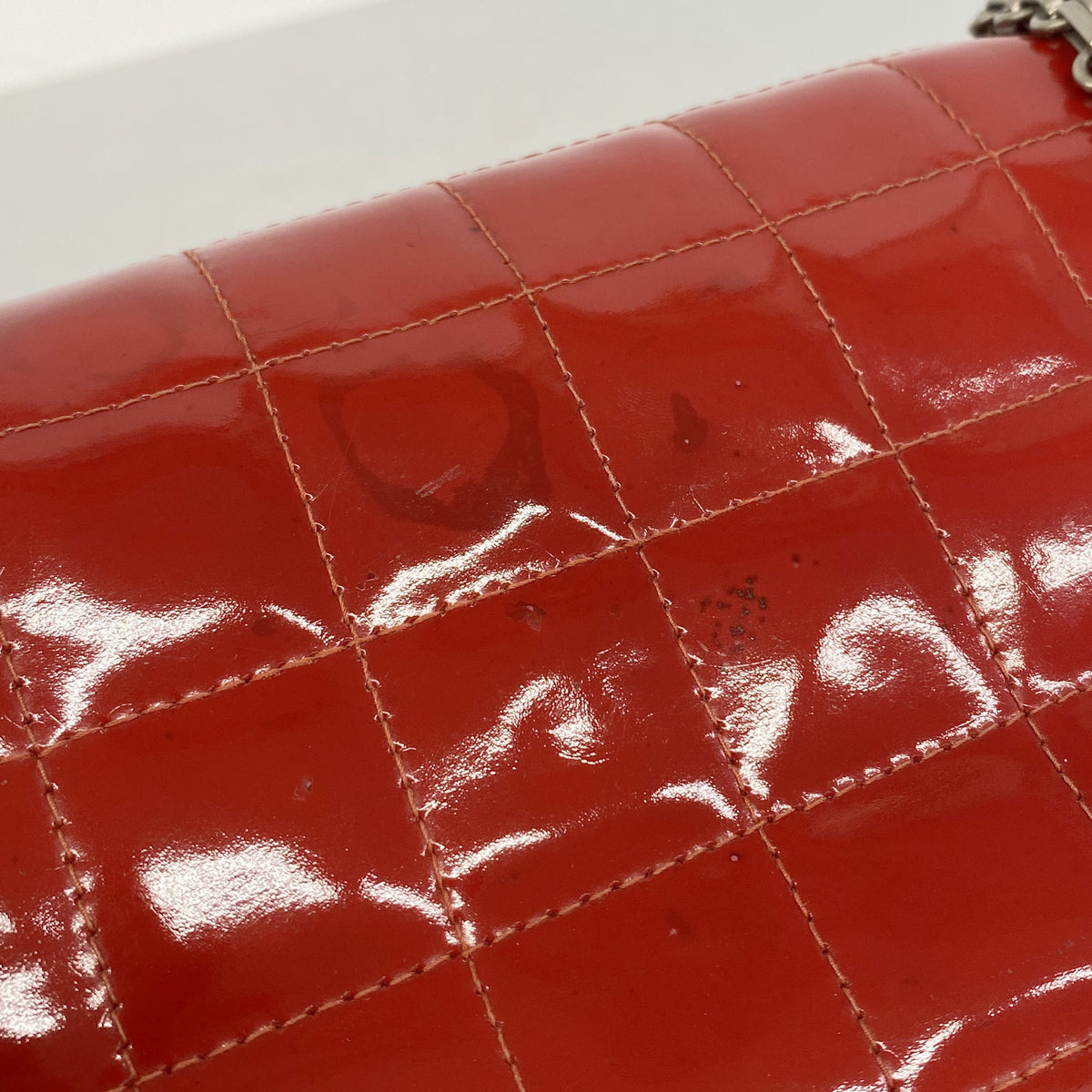 【6hb0648-k】シャネル ショルダーバッグ 2.55/チョコバー Wチェーン パテントレザー レッド シルバー金具【中古】レディース