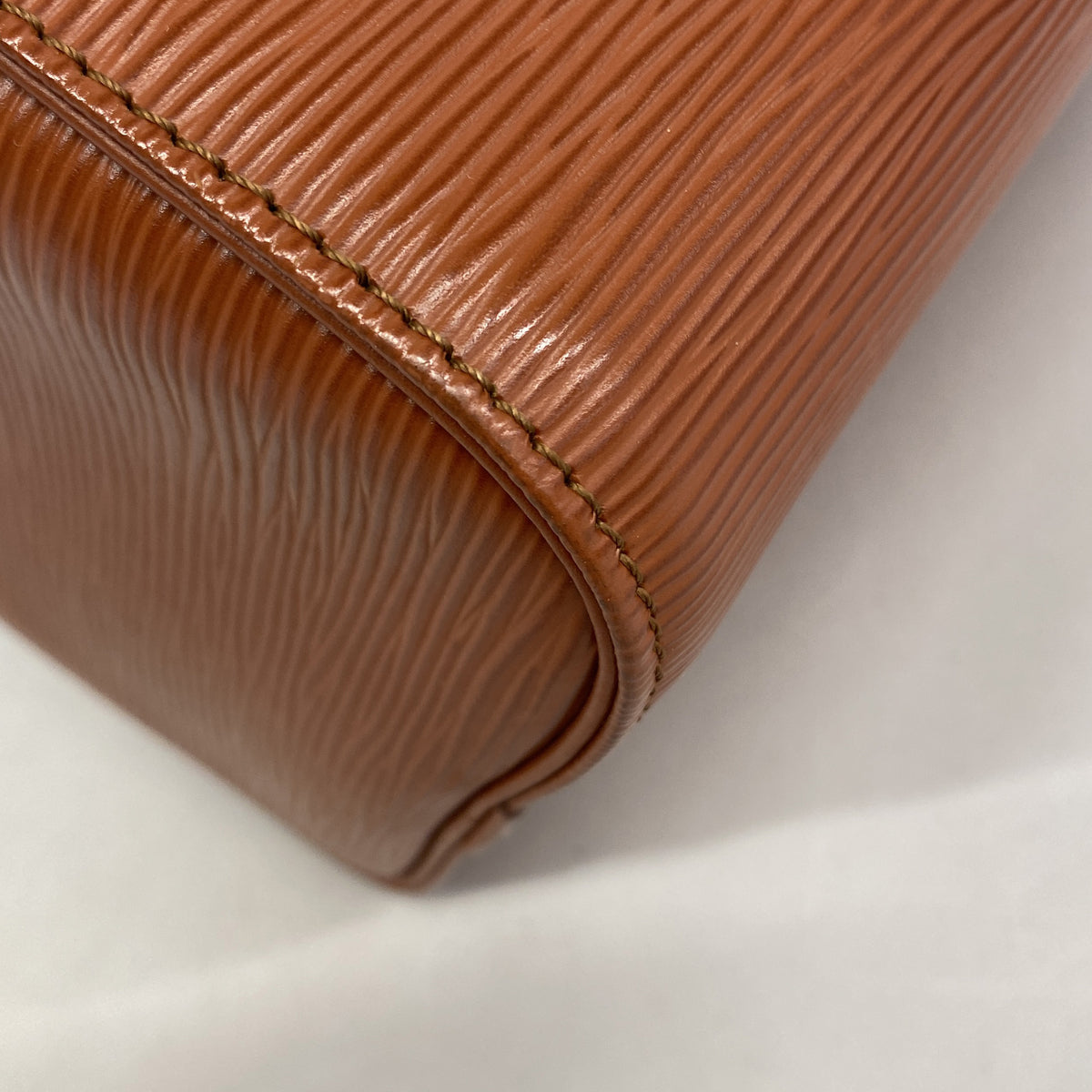 【6hb0650-k】ルイヴィトン ハンドバッグ エピ スピーディ25 M43013 ケニアブラウン【中古】レディース