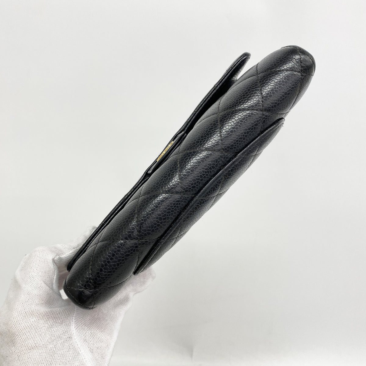 【6hb0695-k】シャネル 長財布 マトラッセ キャビアスキン ブラック ゴールド金具【中古】レディース