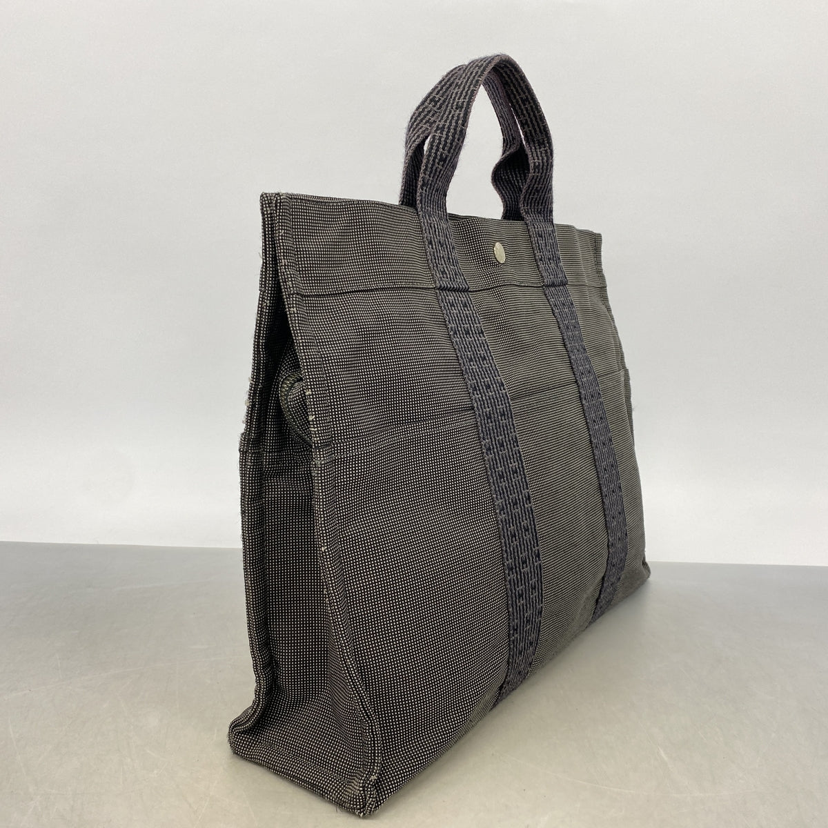 【6hb0696-k】エルメス トートバッグ エールラインMM ナイロン グレー シルバー金具【中古】メンズ レディース ユニセックス