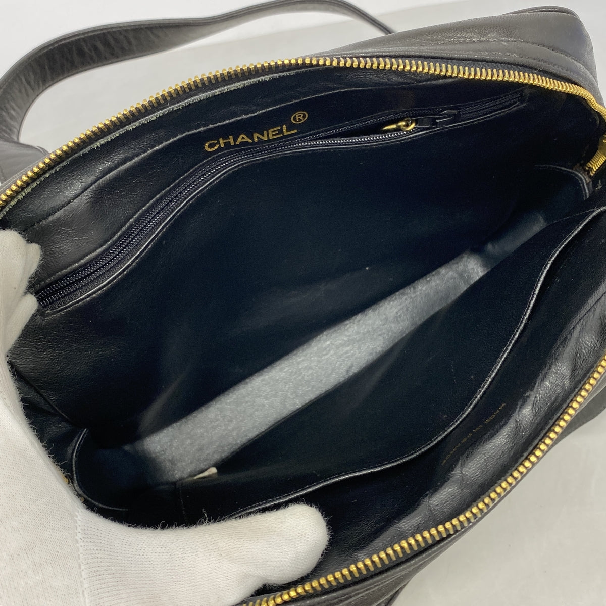 【6hb0699-k】シャネル ショルダーバッグ マトラッセ ラムスキン ブラック ゴールド金具【中古】レディース