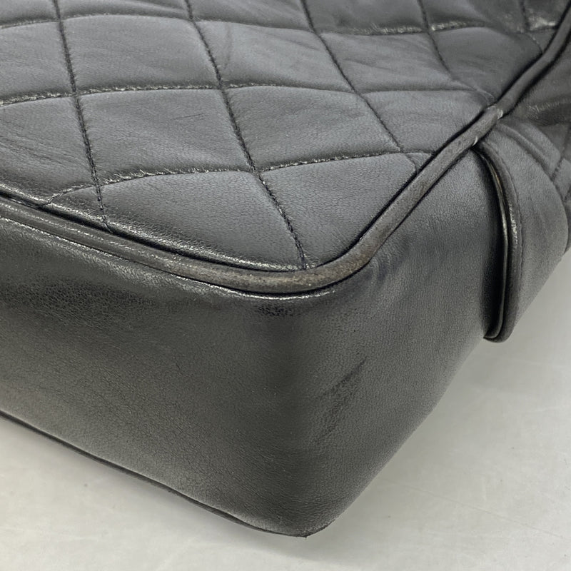 【6hb0699-k】シャネル ショルダーバッグ マトラッセ ラムスキン ブラック ゴールド金具【中古】レディース