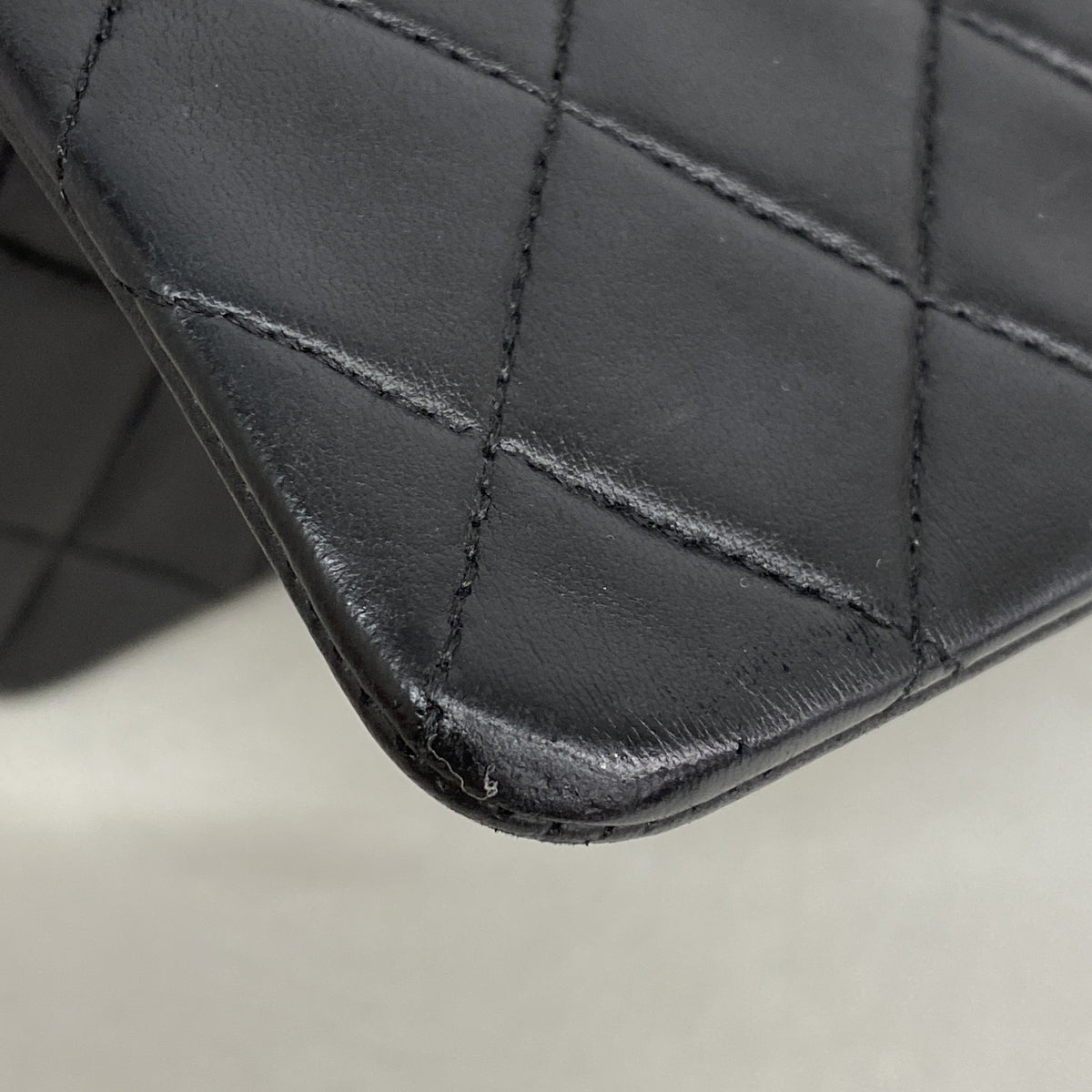 【6hb0712-k】シャネル ショルダーバッグ マトラッセ チェーンショルダー ラムスキン ブラック ゴールド金具【中古】レディース