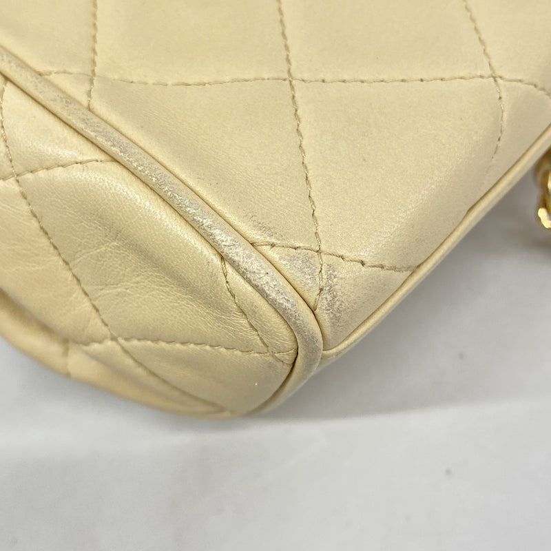 【6hb0744】シャネル ショルダーバッグ マトラッセ チェーンショルダー ラムスキン ベージュ ゴールド金具【中古】レディース