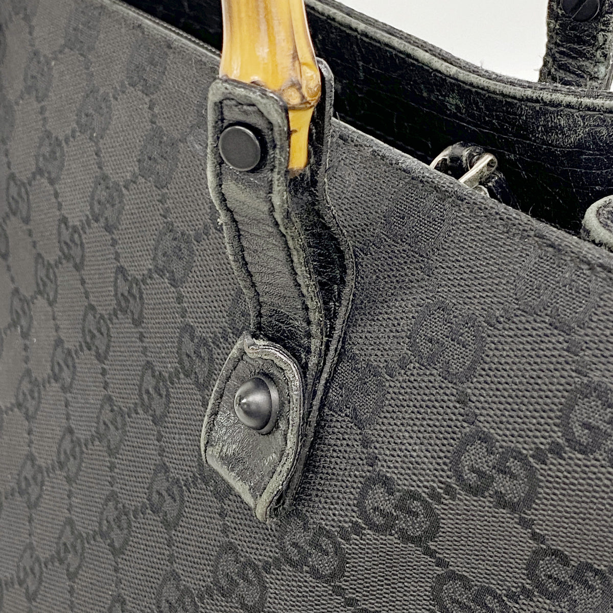 【6hb0781-k】グッチ トートバッグ GGキャンバス/バンブー 112526 キャンバス ブラック シルバー金具【中古】レディース