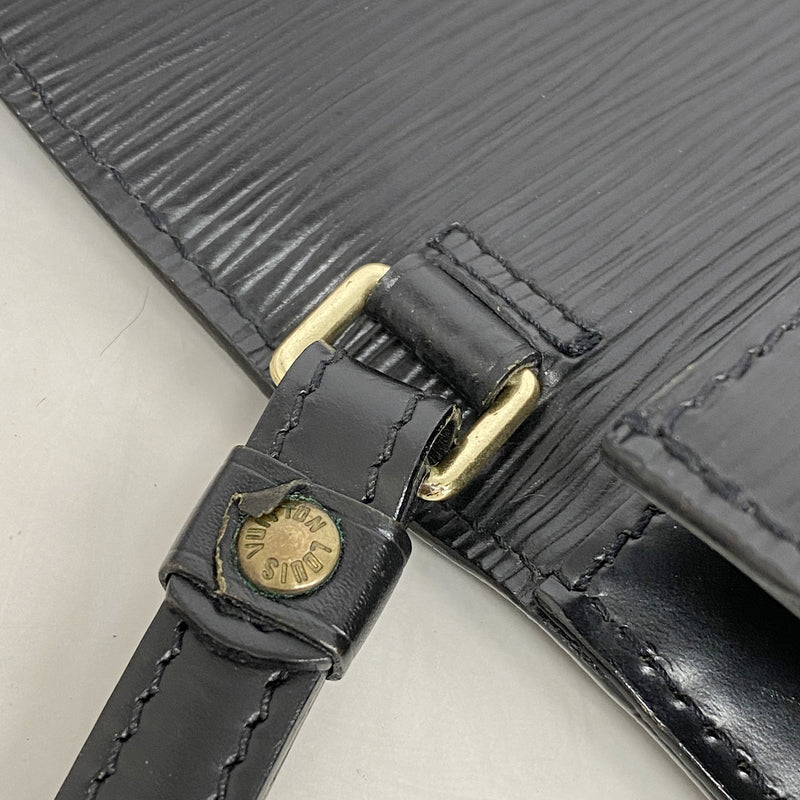 【6hb0853】ルイヴィトン クラッチバッグ エピ ポシェットセリエドラゴンヌ M52612 ノワール【中古】メンズ