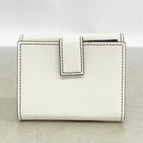 【6hb0921】サルヴァトーレフェラガモ 財布 ヴァラ レザー ホワイト ブラック ゴールド金具【中古】レディース