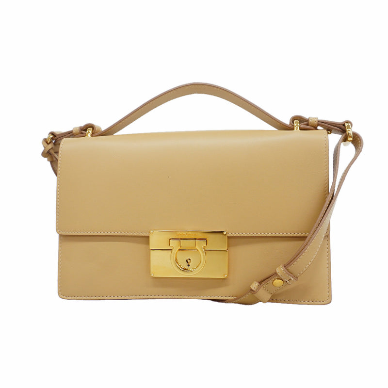 【6hb1000】サルヴァトーレフェラガモ ハンドバッグ ガンチーニ レザー ベージュ ゴールド金具 2wayバッグ【中古】レディース